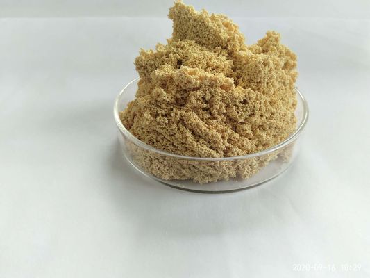 Résine chélatante à base d'acides aminés carboxyliques jaune-brun foncé pour une haute sélectivité dans les applications industrielles et de recherche
