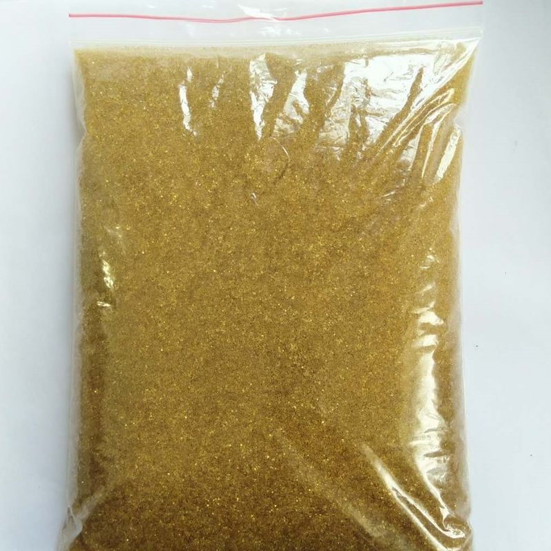 Jaune pâle 001*7 Résine d'échange de cations acides puissants à haute performance pour l'adoucissement de l'eau